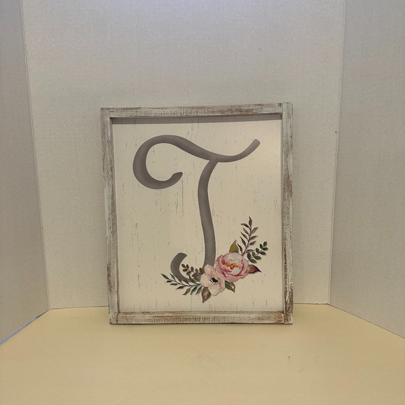 Wall Decor - Picture 1 of 2